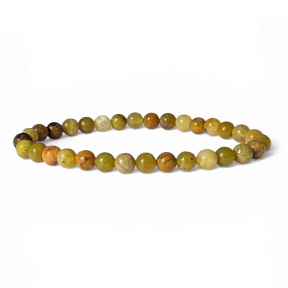 Bracelet en opale verte 6 mm de qualité, idéal pour accompagner les changements positifs, retrouver le calme intérieur et ouvrir son cœur aux nouvelles opportunités.
