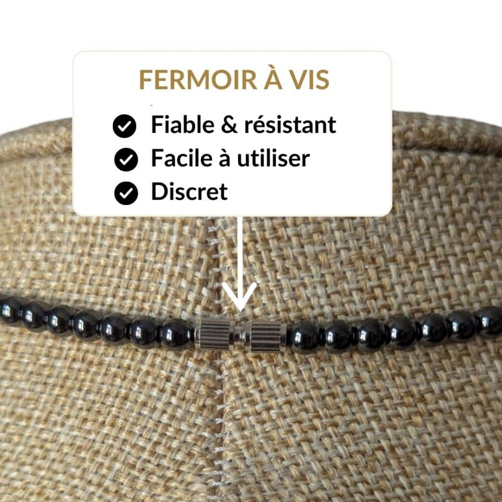Achetez un collier en hématite équipé d'un fermoir à vis robuste, discret et facile à utiliser. Un bijou conçu pour être porté sereinement chaque jour tout en profitant des vertus traditionnellement associées au hématite, réputé pour favoriser l'ancrage, la force mentale, la confiance et la stabilité.