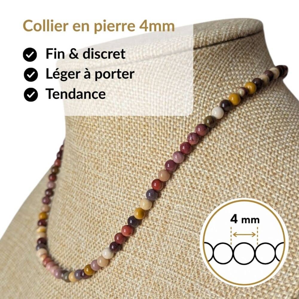 Collier en pierre naturelle jaspe mokaïte de 4 mm, léger, discret et agréable à porter toute la journée. Son format raffiné s'accorde facilement avec toutes vos tenues tout en vous permettant de bénéficier des vertus traditionnellement associées au jaspe mokaïte, réputé pour favoriser l'ancrage, la confiance, le dynamisme et la prise de décision.