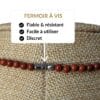 Achetez un collier en jaspe rouge équipé d'un fermoir à vis robuste, discret et facile à utiliser. Un bijou conçu pour être porté sereinement chaque jour tout en profitant des vertus traditionnellement associées au jaspe rouge, réputé pour favoriser l'énergie, la détermination, le courage et la vitalité.