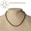 Collier ras-de-cou en jaspe rouge de 42 cm offrant un tombé élégant qui sublime naturellement le cou. Un bijou intemporel qui associe style, confort et les vertus traditionnellement attribuées au jaspe rouge, reconnues pour favoriser l'énergie, la détermination, le courage et la vitalité.