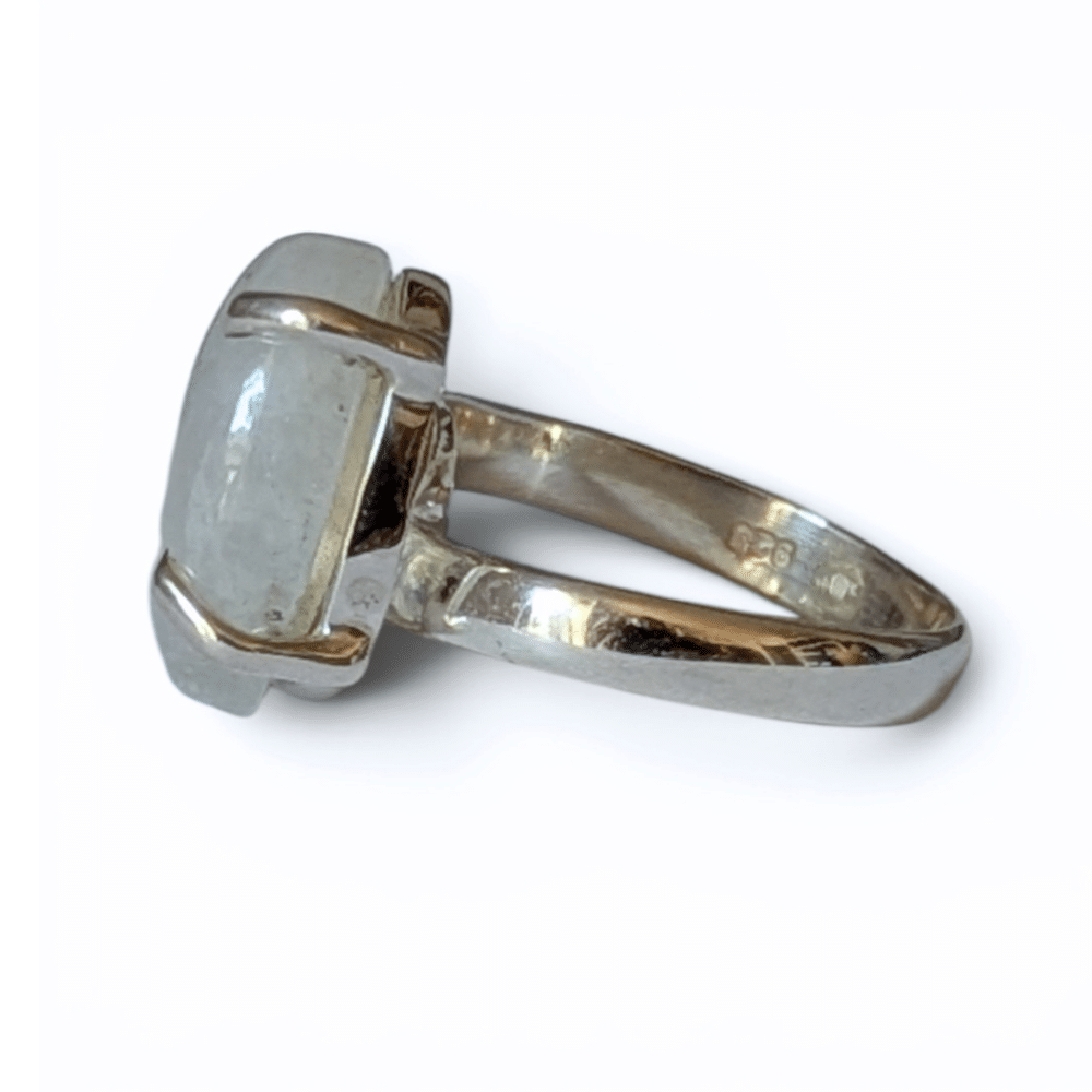 Bague argent 925 pierre de lune blanche réglable blanc nacré vue latérale pierre lithothérapie